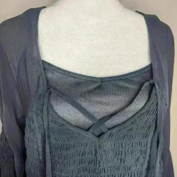 American Eagle women's gray long sleeve polyester blouse size small - Picture 3 of 8